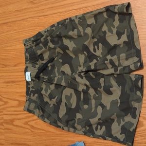 Boys Old Navy Camo Shorts L